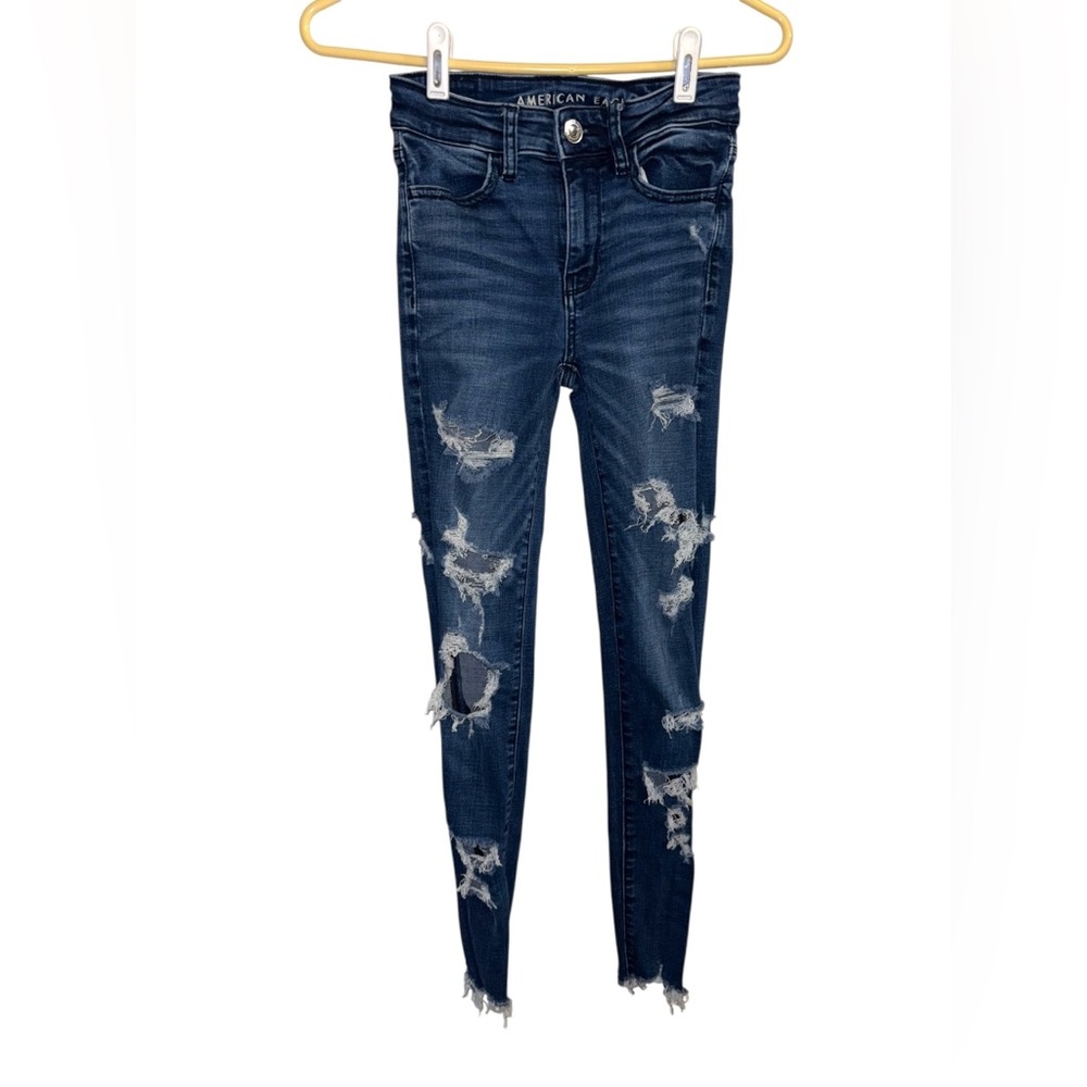 American Eagle Outfitters Women's distressed Dark Blue Skinny Jeans